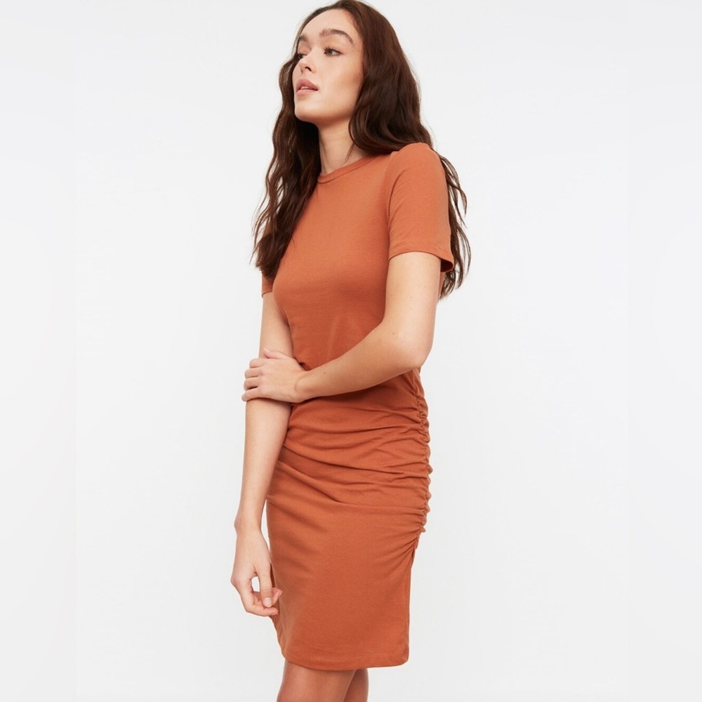 Treasure & Bond Side Ruched Body-Con Dress